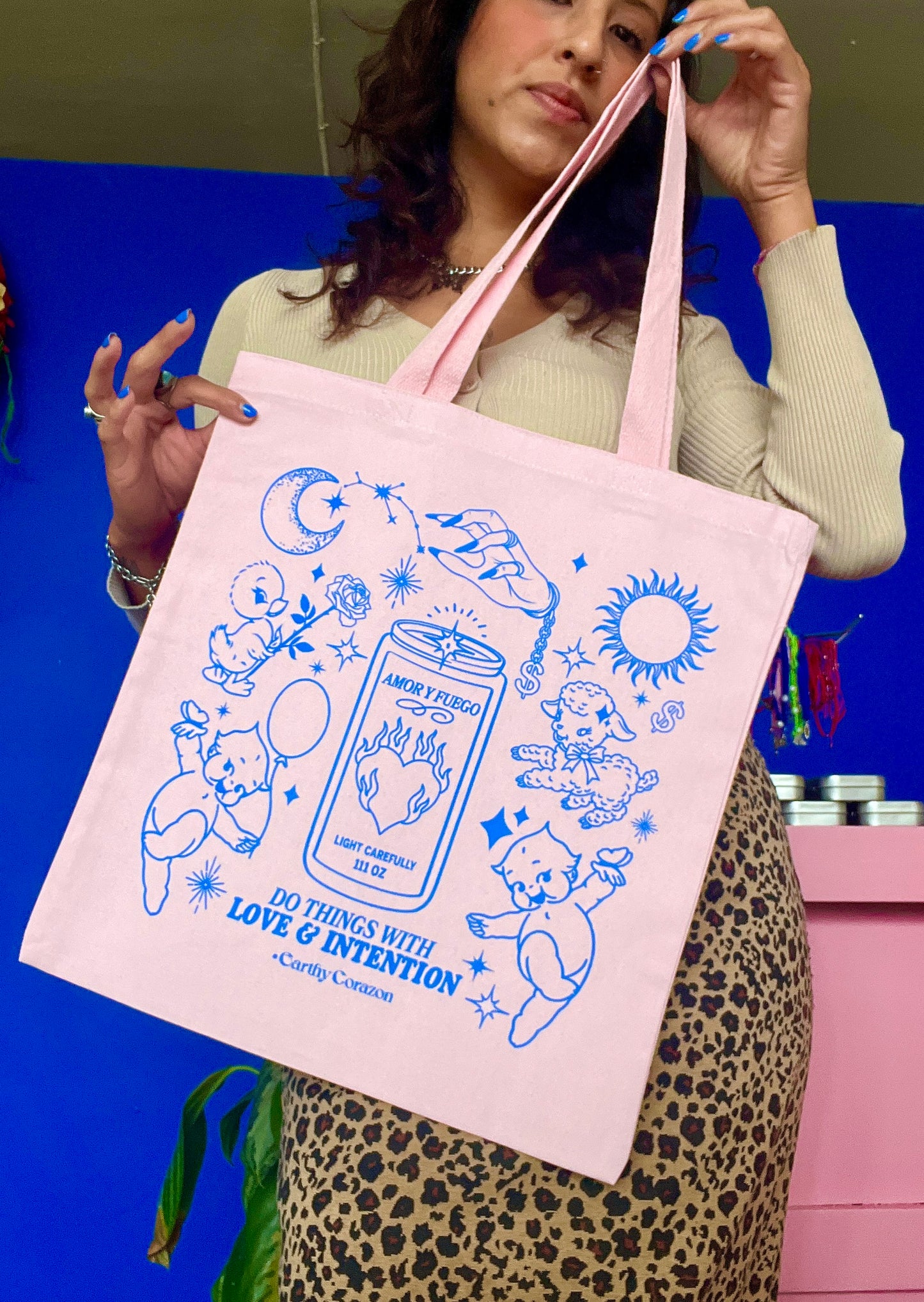Amor y Fuego Tote Bag